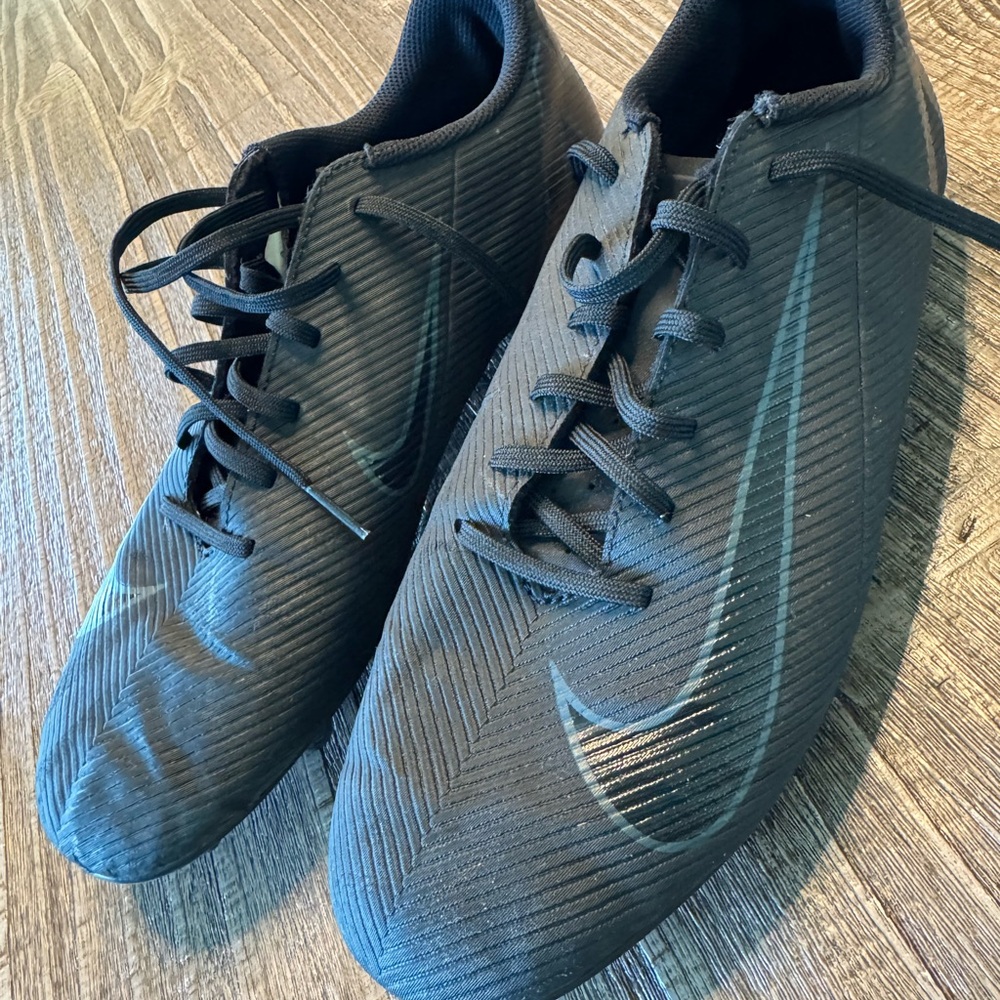 Nike Men's Mercurial Vapor 16 Club - Black with Teal Swoosh